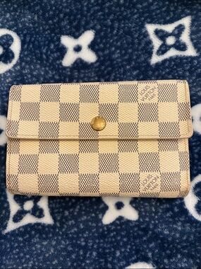 Louis Vuitton Damier Azur Checkered Wallet in Cream and Beige with Gold Snap
